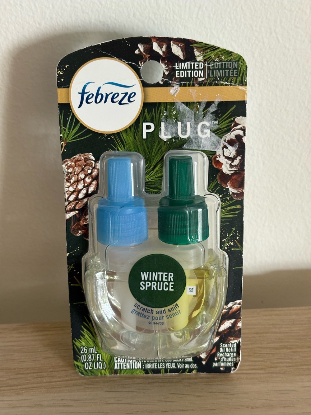 NIP Febreze PLUG Scented Oil Refill Limited Edition Winter Spruce 2-Pack 26mL